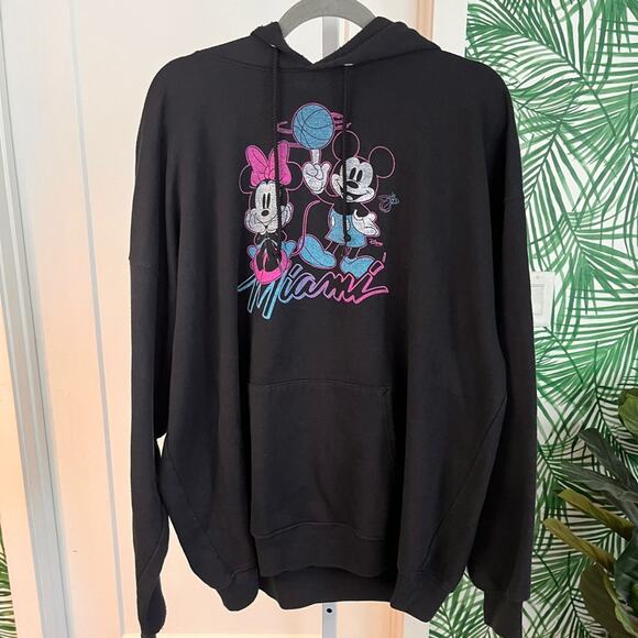 Disney x Junk Food Men’s Black Mickey and Minnie Miami Heat Hoodie XXL - Picture 3 of 9